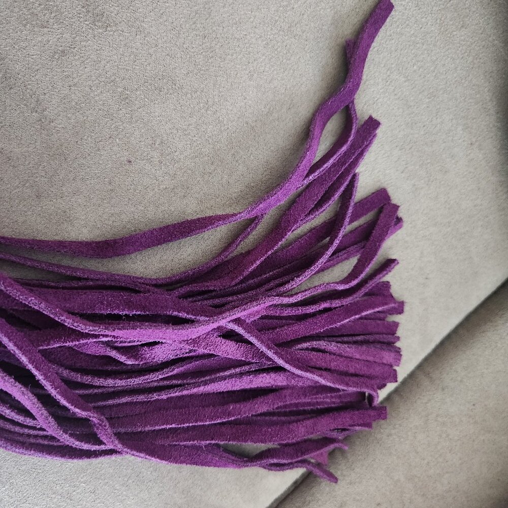 Suede flogger